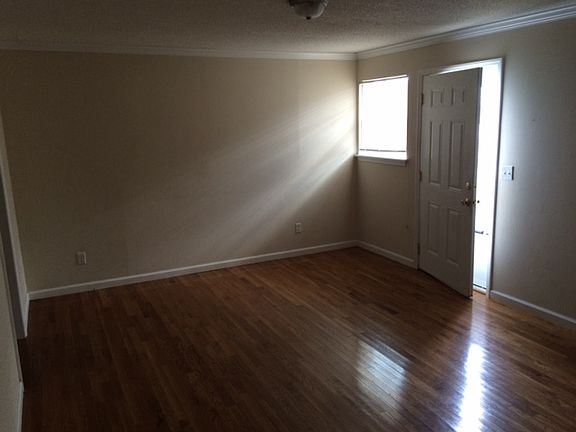 4th image of 363 Highway 91 APT 2
