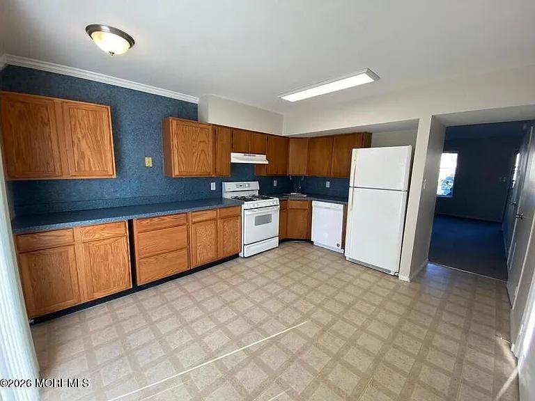 171 Sawmill Rd #209 — Photo 6