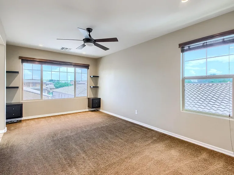 888 E Jacob St — Photo 16