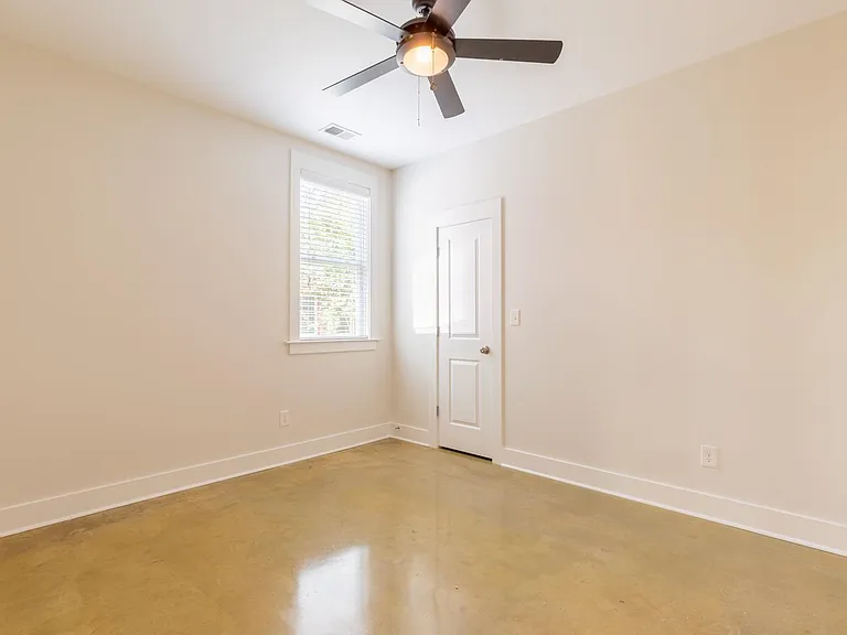 2912 Felix St — Photo 21