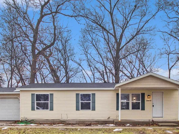 30670 Woodsprings Dr, Granger, IN 46530