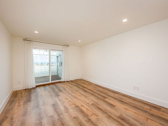 2nd image of 1771 17th Ave #2