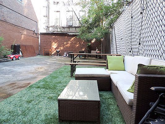 2nd image of 168 Norfolk St APT 7