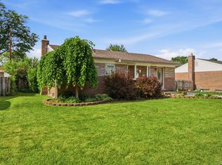 18018 Cloverdale Dr, Clinton Township, MI 48035