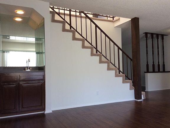4th image of 1317 26th St APT 2