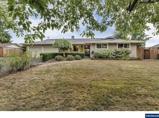 13042 Brookside Dr NE, Aurora, OR 97002