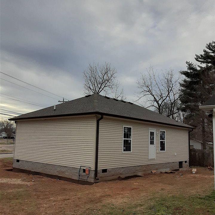 2nd image of 336 Glen Lily Rd