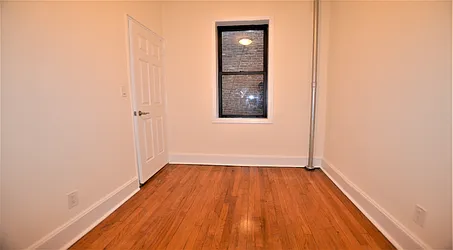Rented by Manhattan Realty Group