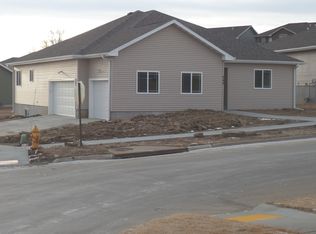 542 Forest View Ave, Sioux City, IA 51103
