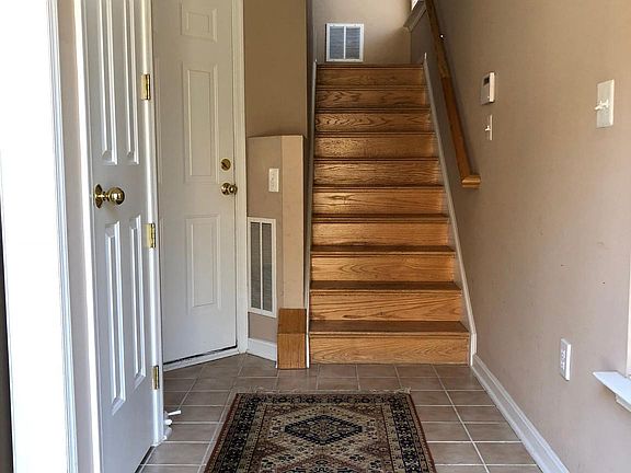 5th image of 211 Medlock La
