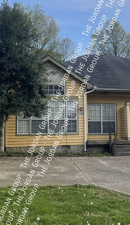 1st image of 1109 Waggoner Ct W