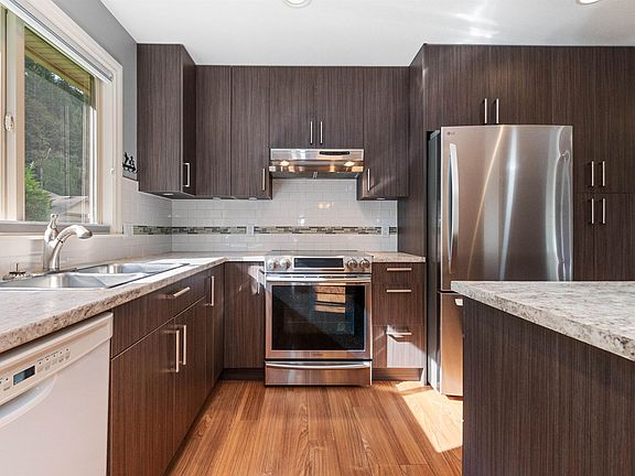 5th image of 46000 Thomas Rd #96