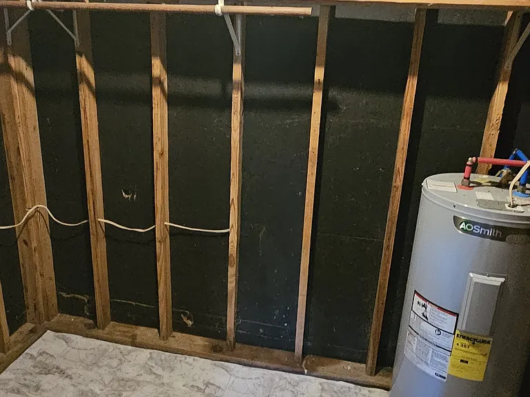 306 Mustang Dr — Photo 34