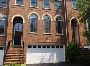 10557 Tuckerman Heights Cir, Rockville, MD 20852