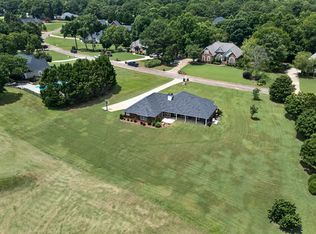 113 Prestwick Dr, Lagrange, GA 30241