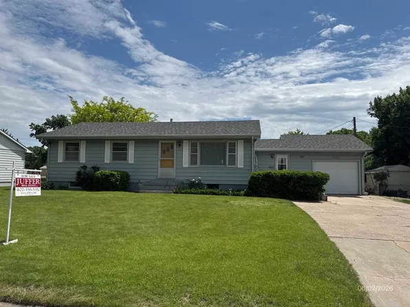 407 E Williams St, Oneill, NE 68763