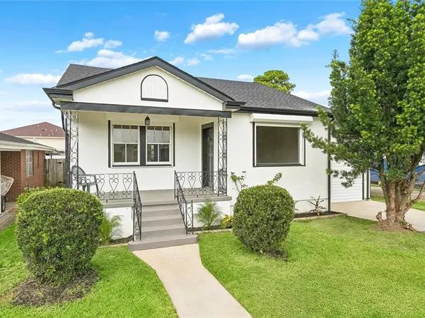 526 Bellanger St, Harvey, LA 70058