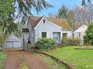 13027 30th Ave NE, Seattle, WA 98125