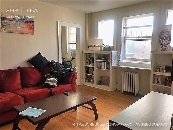 2nd image of 1030 N Pearl St APT 6