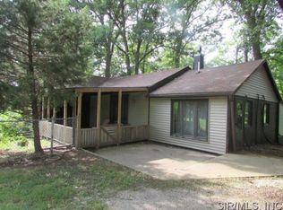 51 Cullison Ln, Hillsboro, IL 62049