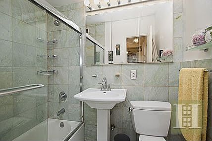 4th image of 345 W 58th St APT 10S