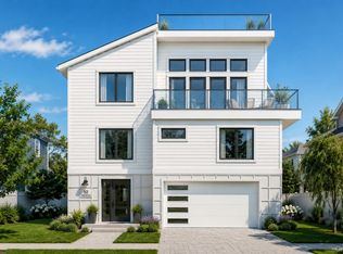 10 Kirkwood St, Long Beach, NY 11561