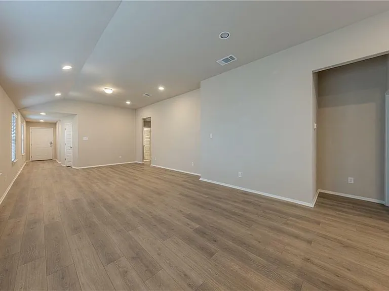 5705 Respinto Dr — Photo 5