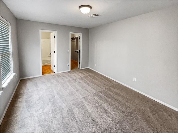 5th image of 15405 Calm Wind Dr