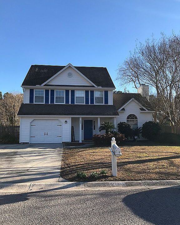 1st image of 609 Salterton St