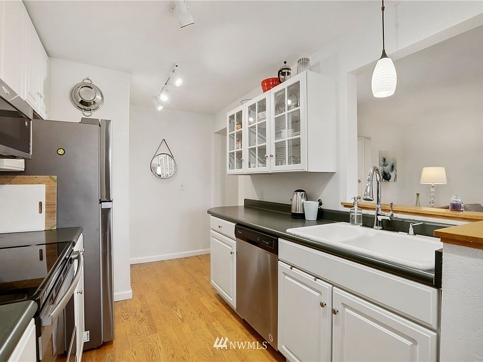 1st image of 1702 NE 179th St #A106