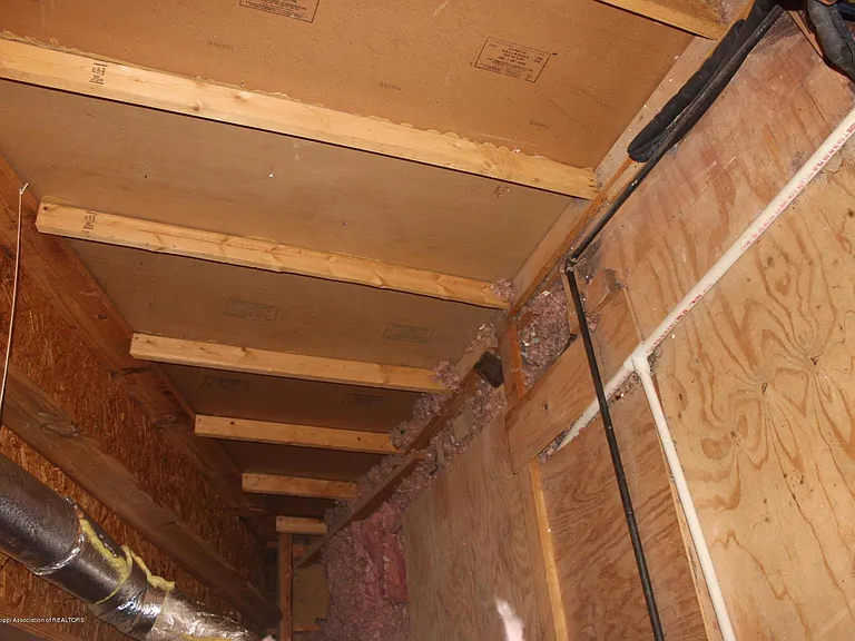 7090 Greenbriar Dr — Photo 13