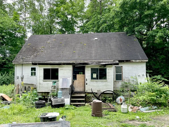 212 W Jackson St, Veedersburg, IN 47987