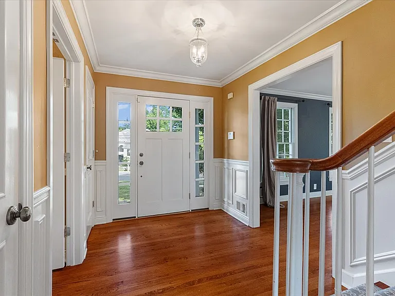 206 Snowden Ln — Photo 5
