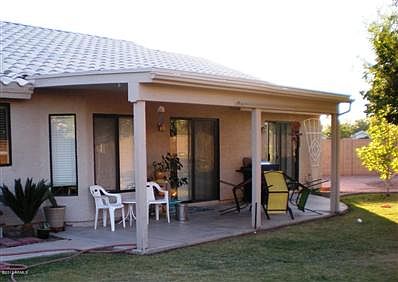 2nd image of 2450 E Wildhorse Pl