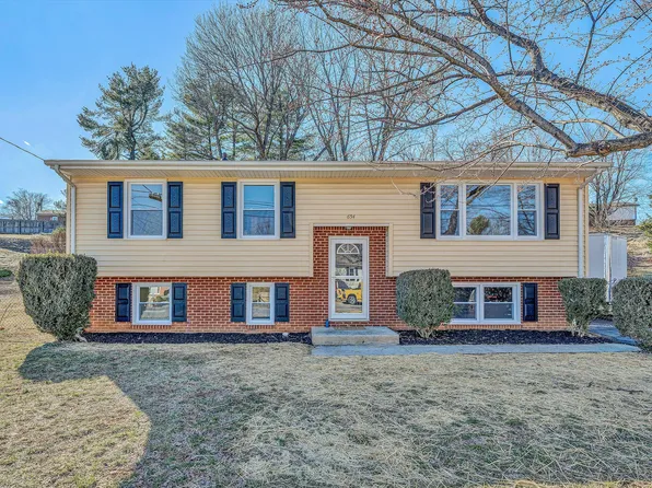 654 Ramada Rd, Vinton, VA 24179