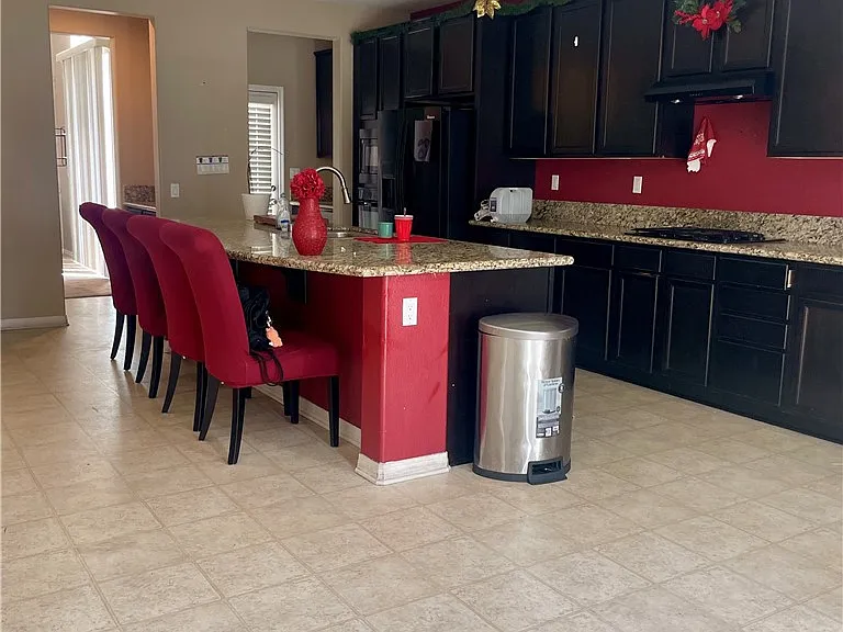 9579 Seasons Dr — Photo 4