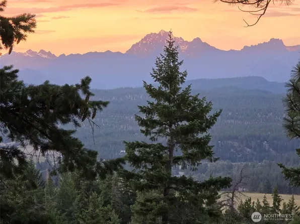 8440 Upper Peoh Point Rd, Cle Elum, WA 98922