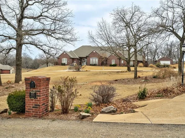 1821 Pin Oak, Chandler, OK 74834