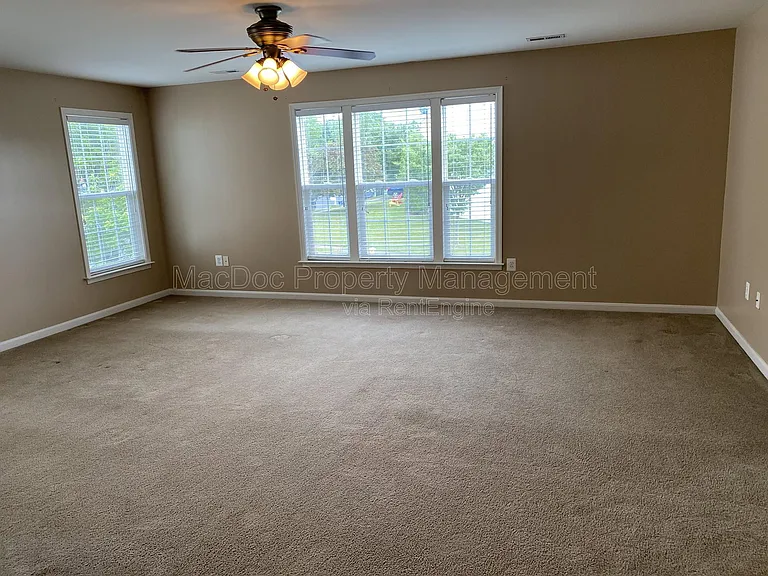 121 Riggs Rd — Photo 36