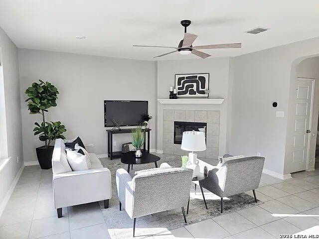 631 Anthem Ln — Photo 10