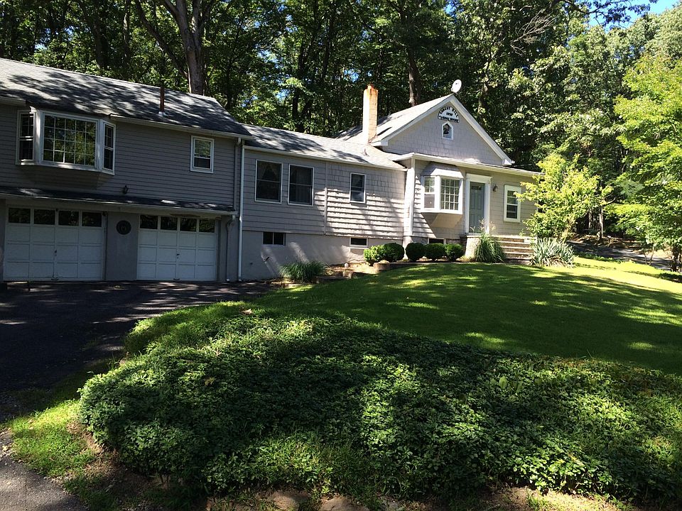 2nd image of 257 North Rd #B