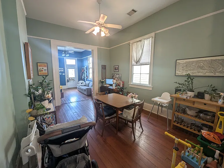 938 Moss St — Photo 6
