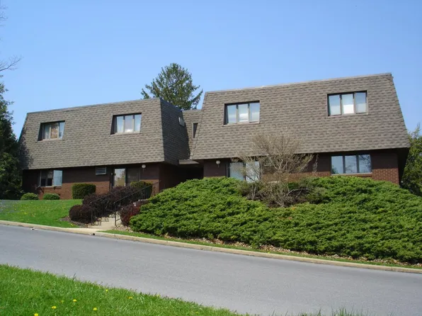 300 W 5th St, Waynesboro, PA 17268
