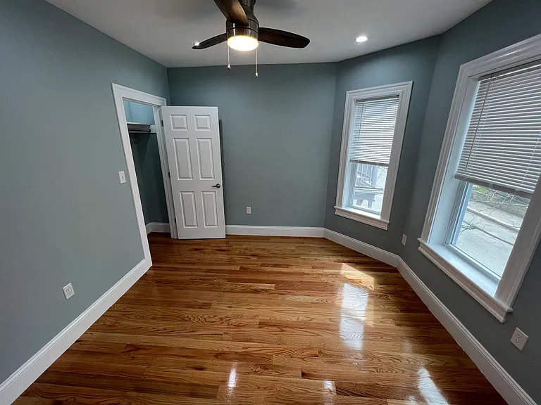 15 Harold St #4 — Photo 6