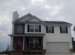1148 Cloud View Dr, Powell, TN 37849
