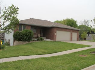 7807 Colby St, Lincoln, NE 68505