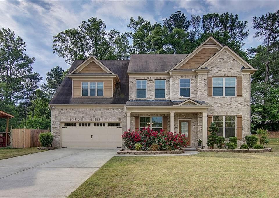 1st image of 420 Pebble Chase Ln