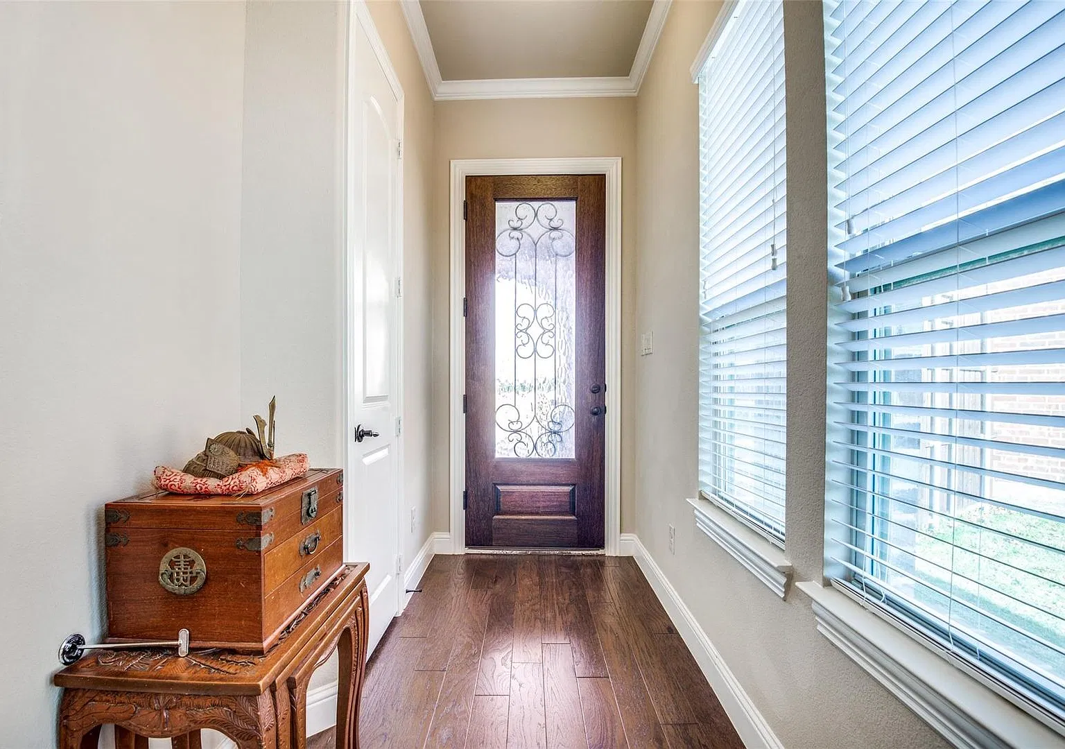 Frisco ISD Upgraded 3B2B House — Photo 4