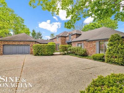 19 Stratton Pl, Grosse Pointe Shores, MI, 48236