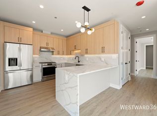 2354 W Polk St #305, Chicago, IL 60612